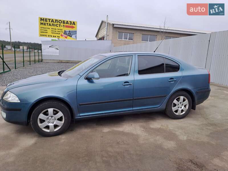 Лифтбек Skoda Octavia 2005 в Славуте