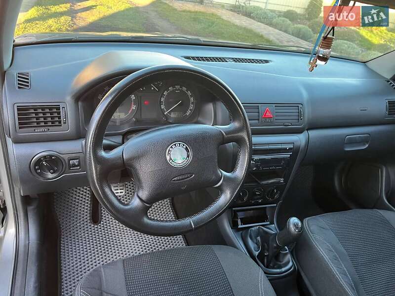 Лифтбек Skoda Octavia 2007 в Березане