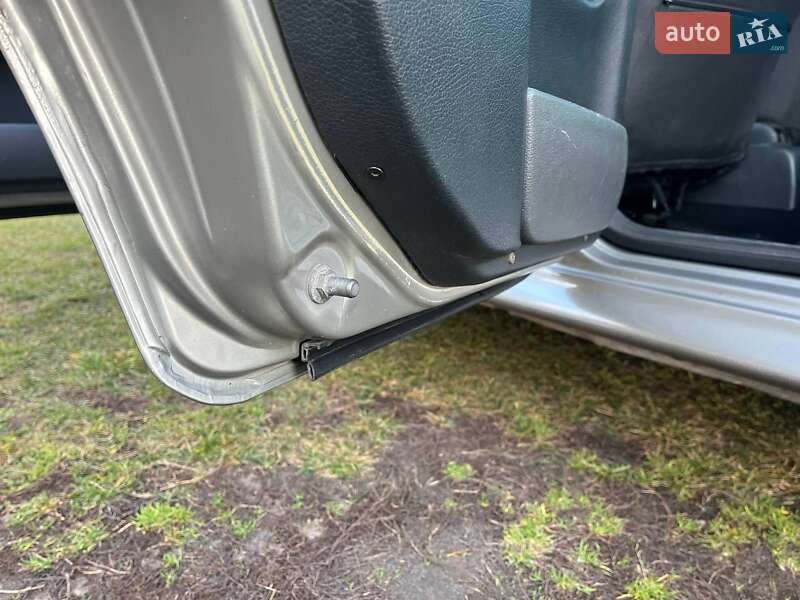 Лифтбек Skoda Octavia 2007 в Березане