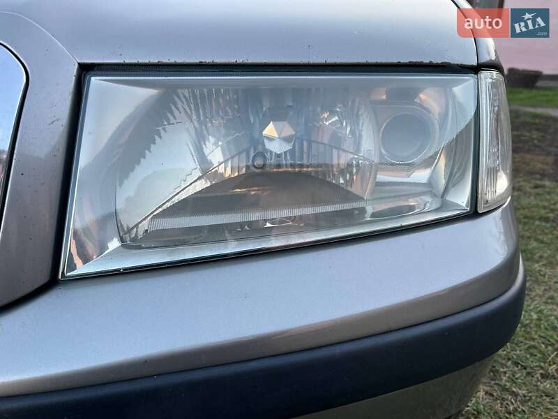 Лифтбек Skoda Octavia 2007 в Березане