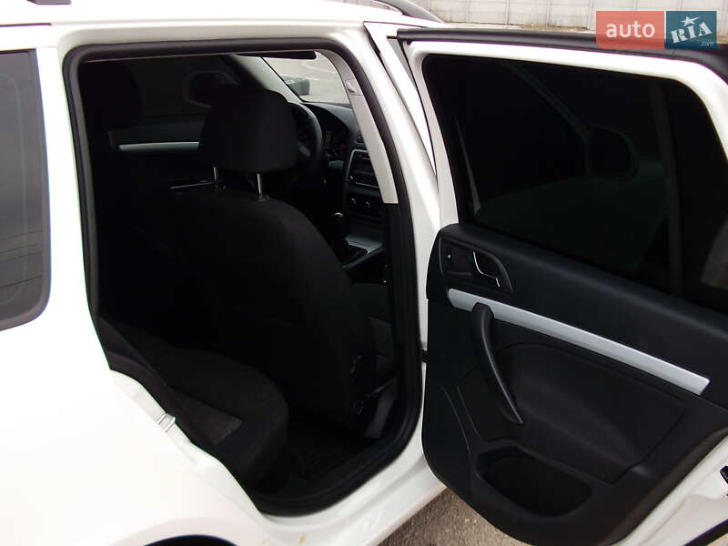 Универсал Skoda Octavia 2010 в Виннице