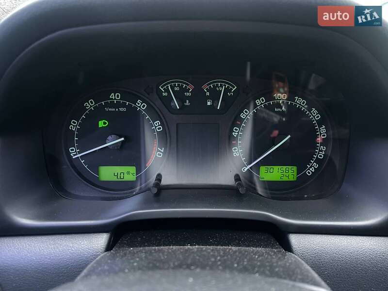 Лифтбек Skoda Octavia 2004 в Киеве