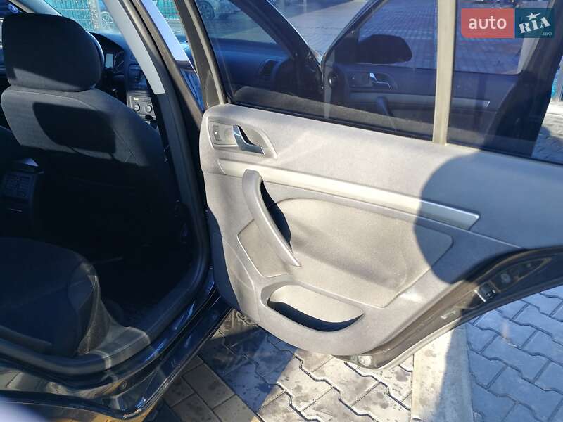 Лифтбек Skoda Octavia 2008 в Киеве фото 14 Лифтбек Skoda Octavia 2008 в Киеве