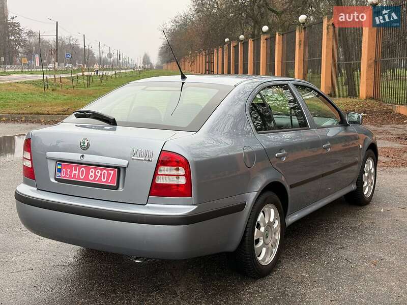 Лифтбек Skoda Octavia 2004 в Кропивницком
