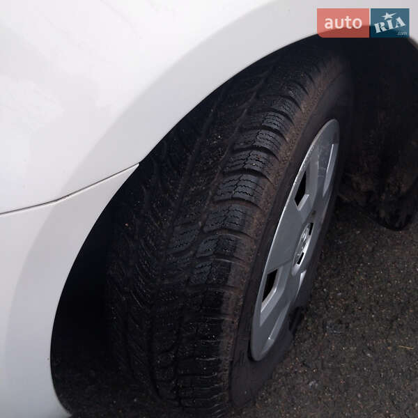 Универсал Skoda Octavia 2014 в Киеве фото 8 Универсал Skoda Octavia 2014 в Киеве