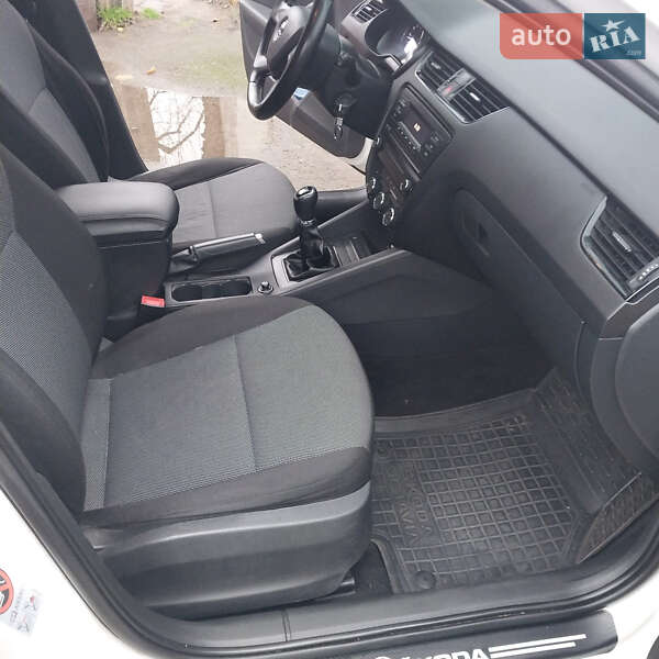 Универсал Skoda Octavia 2014 в Киеве фото 13 Универсал Skoda Octavia 2014 в Киеве