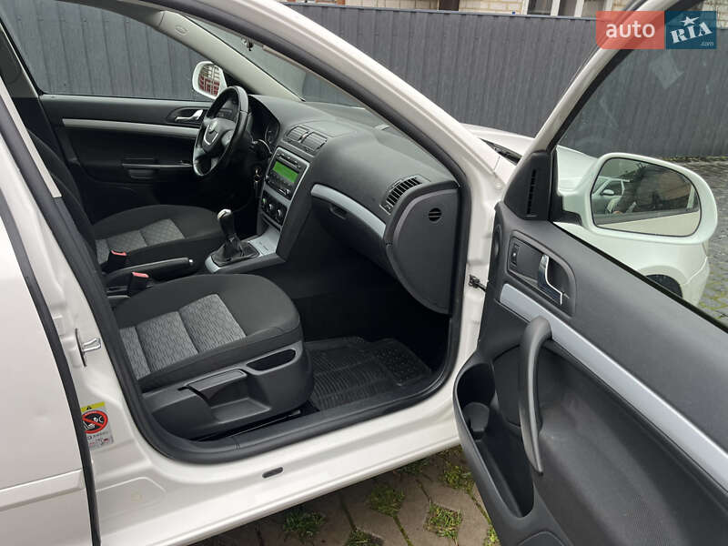 Лифтбек Skoda Octavia 2009 в Звягеле