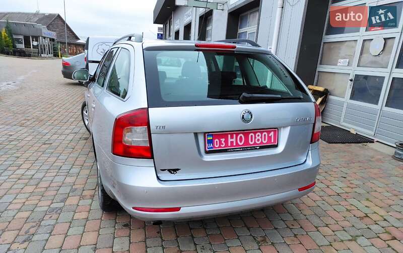 Универсал Skoda Octavia 2010 в Сарнах