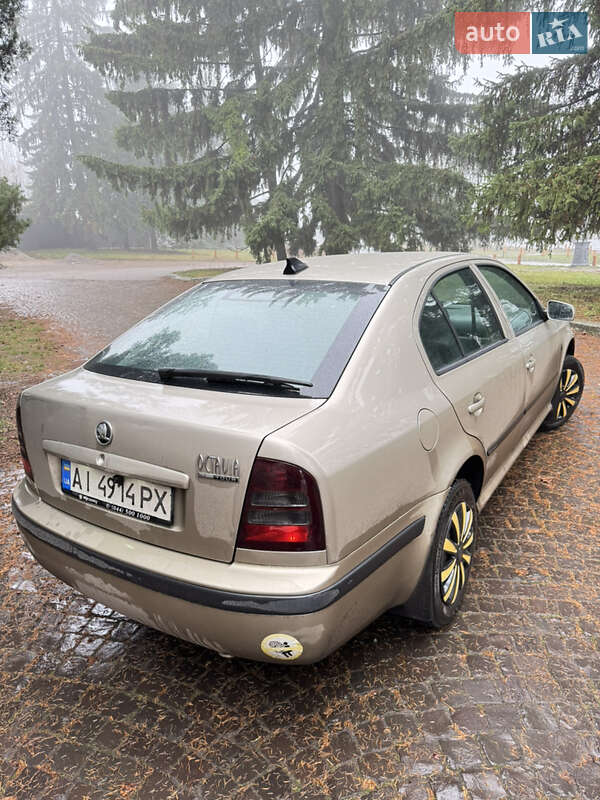 Лифтбек Skoda Octavia 2005 в Киеве