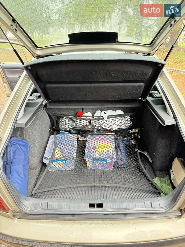 Лифтбек Skoda Octavia 2005 в Киеве