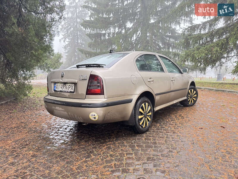 Лифтбек Skoda Octavia 2005 в Киеве
