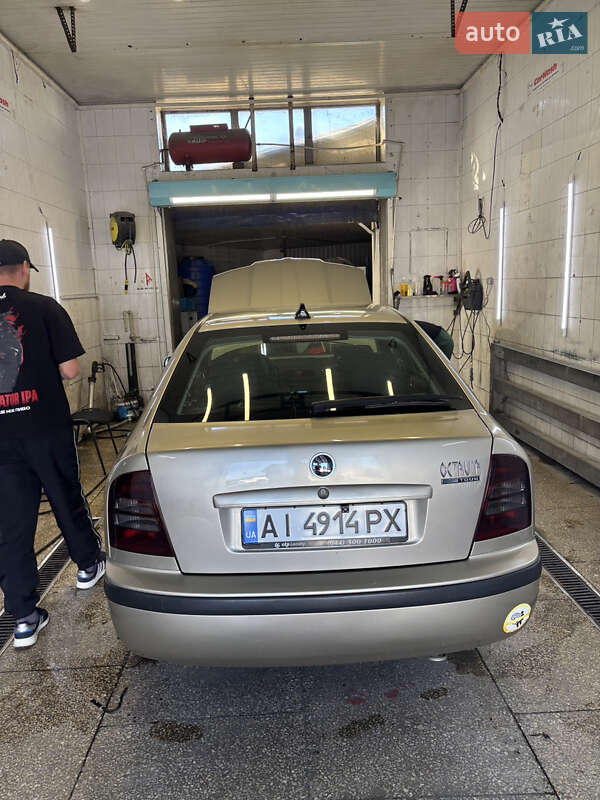 Лифтбек Skoda Octavia 2005 в Киеве
