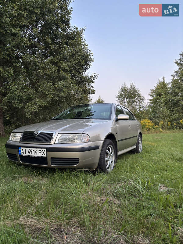 Лифтбек Skoda Octavia 2005 в Киеве
