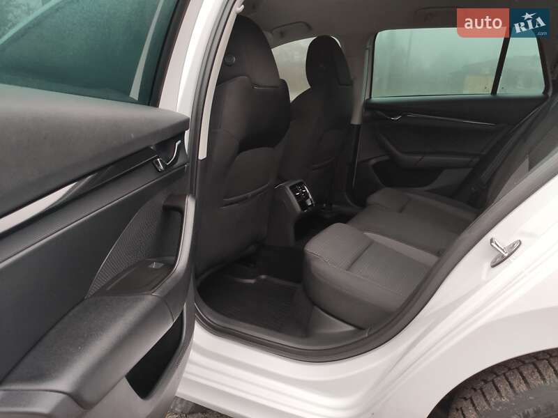 Универсал Skoda Octavia 2020 в Бердичеве