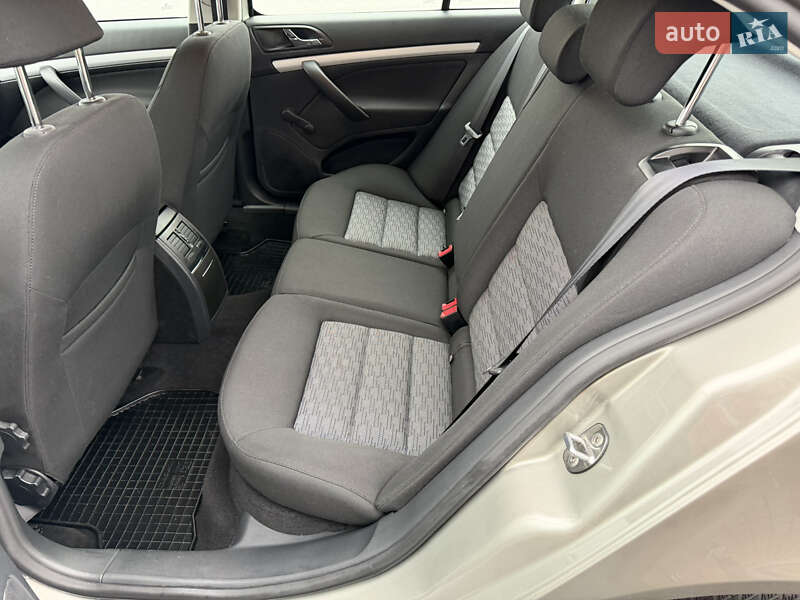 Лифтбек Skoda Octavia 2009 в Виннице