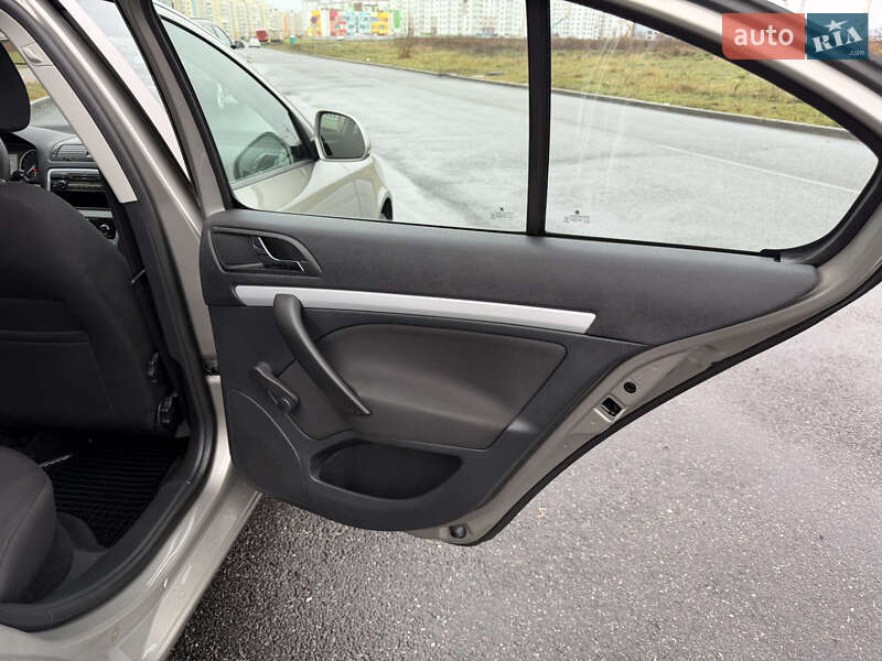 Лифтбек Skoda Octavia 2009 в Виннице