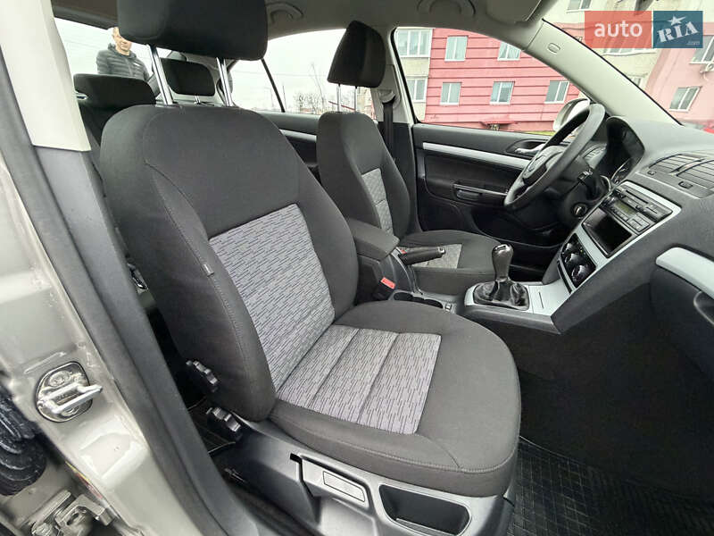 Лифтбек Skoda Octavia 2009 в Виннице