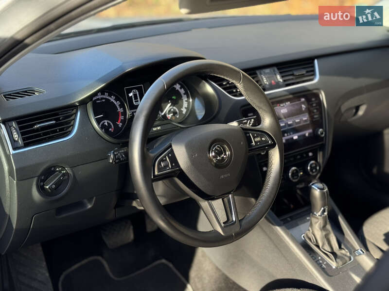Универсал Skoda Octavia 2019 в Стрые фото 22 Универсал Skoda Octavia 2019 в Стрые