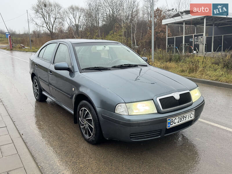 Лифтбек Skoda Octavia 2004 в Львове