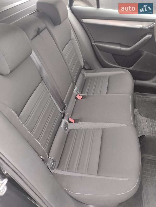 Универсал Skoda Octavia 2019 в Ровно фото 35 Универсал Skoda Octavia 2019 в Ровно