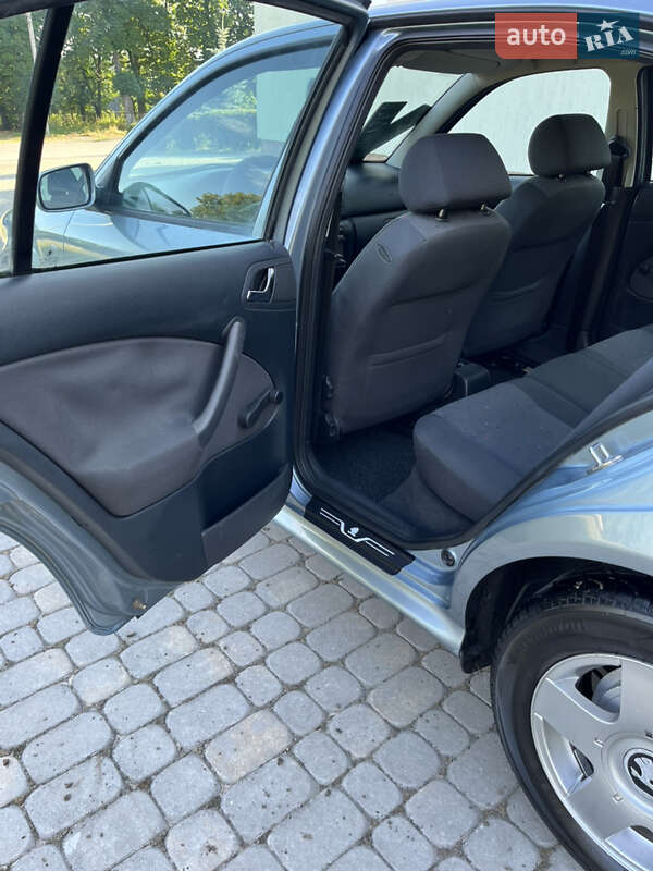 Ліфтбек Skoda Octavia 2003 в Теребовлі