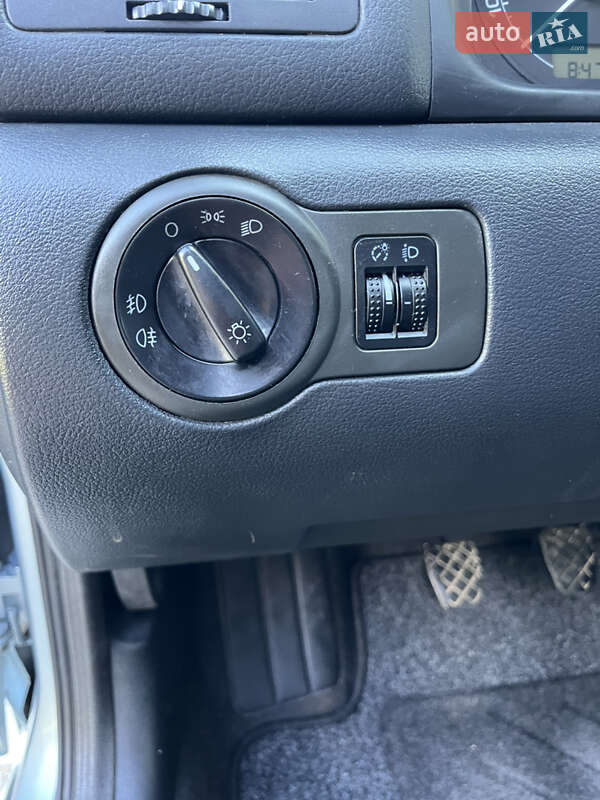 Ліфтбек Skoda Octavia 2003 в Теребовлі