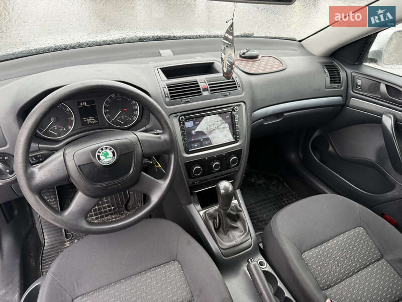 Универсал Skoda Octavia 2011 в Киеве фото 5 Универсал Skoda Octavia 2011 в Киеве