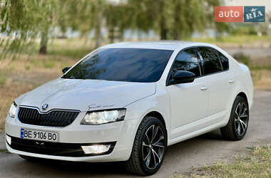Лифтбек Skoda Octavia 2016 в Николаеве