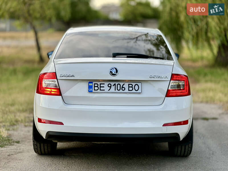 Лифтбек Skoda Octavia 2016 в Николаеве