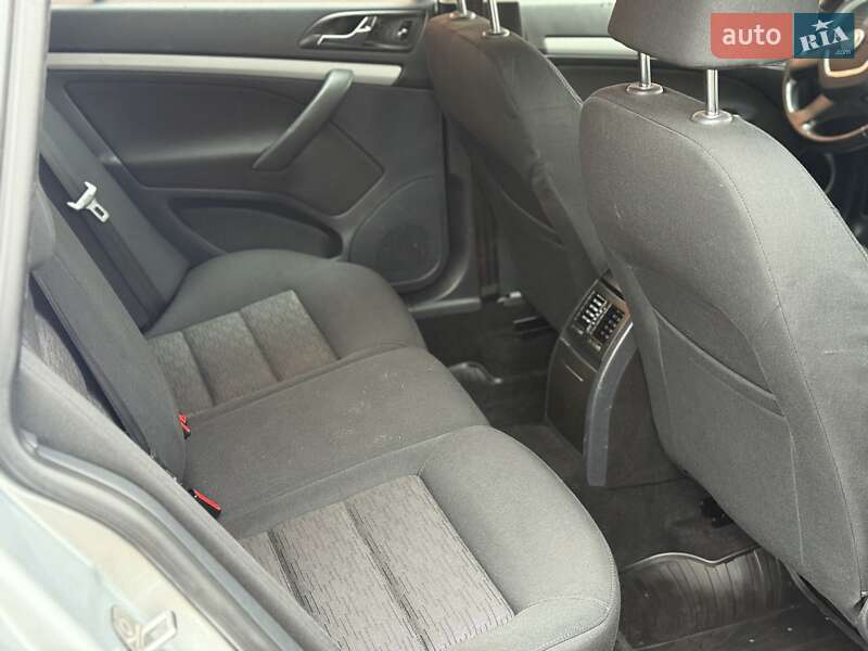 Универсал Skoda Octavia 2012 в Сарнах