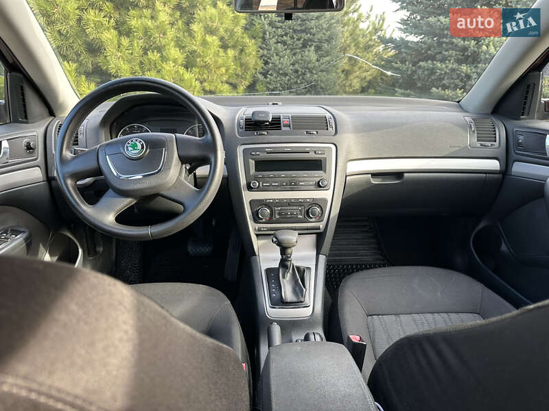 Лифтбек Skoda Octavia 2012 в Днепре
