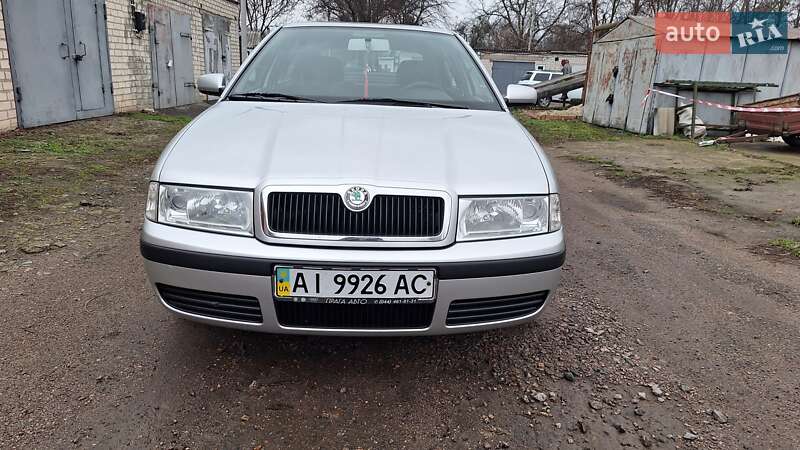 Ліфтбек Skoda Octavia 2006 в Смілі