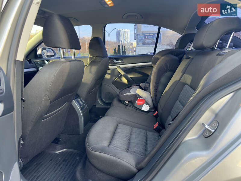 Ліфтбек Skoda Octavia 2011 в Харкові