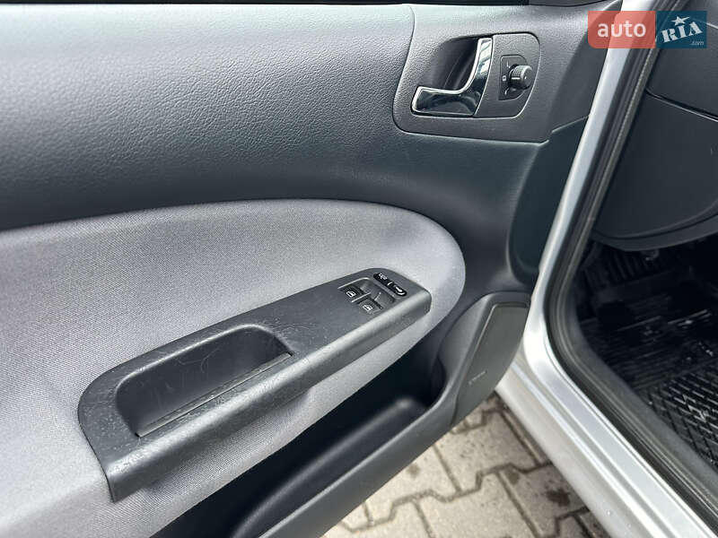 Лифтбек Skoda Octavia 2009 в Виннице