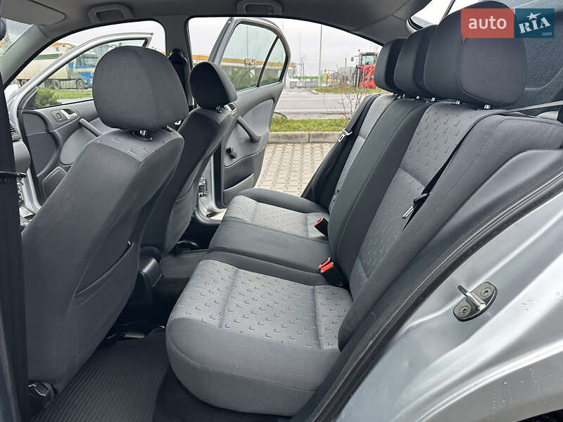 Лифтбек Skoda Octavia 2009 в Виннице