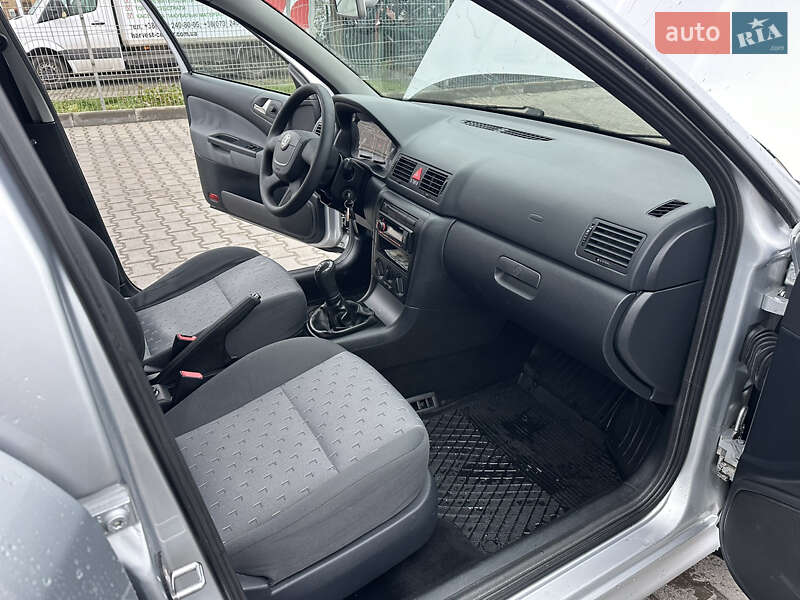 Лифтбек Skoda Octavia 2009 в Виннице