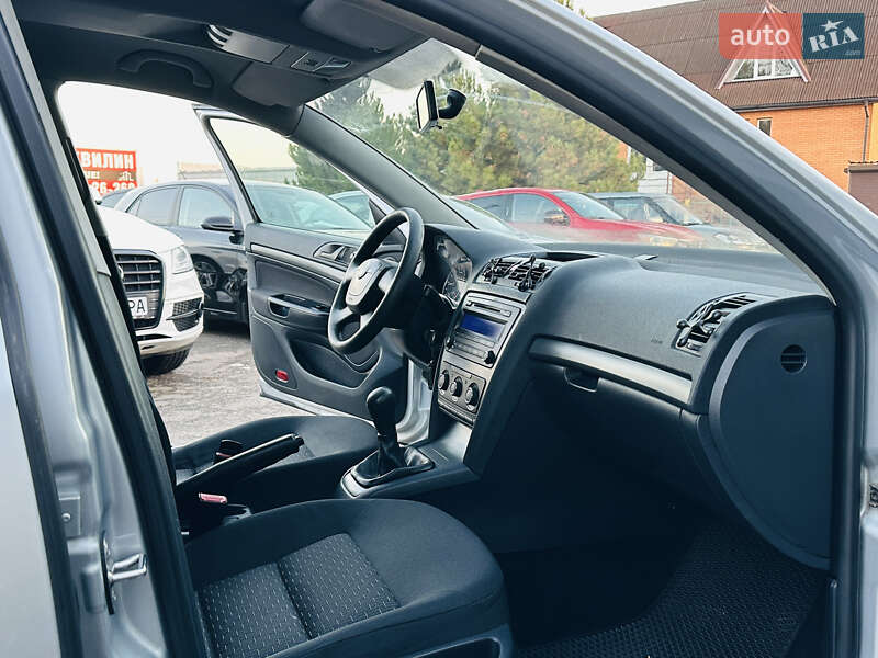 Універсал Skoda Octavia 2011 в Харкові