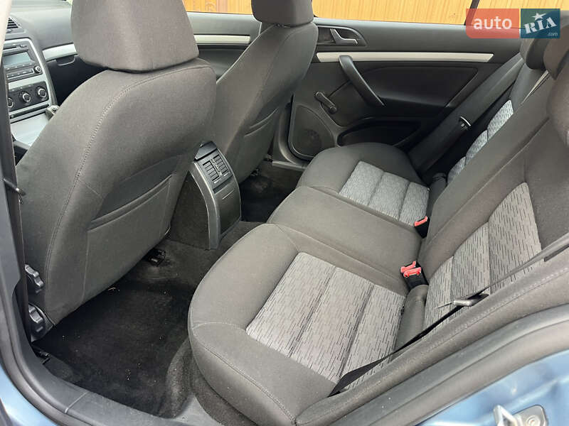 Лифтбек Skoda Octavia 2009 в Ахтырке