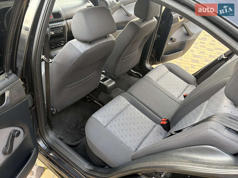 Лифтбек Skoda Octavia 2008 в Могилев-Подольске