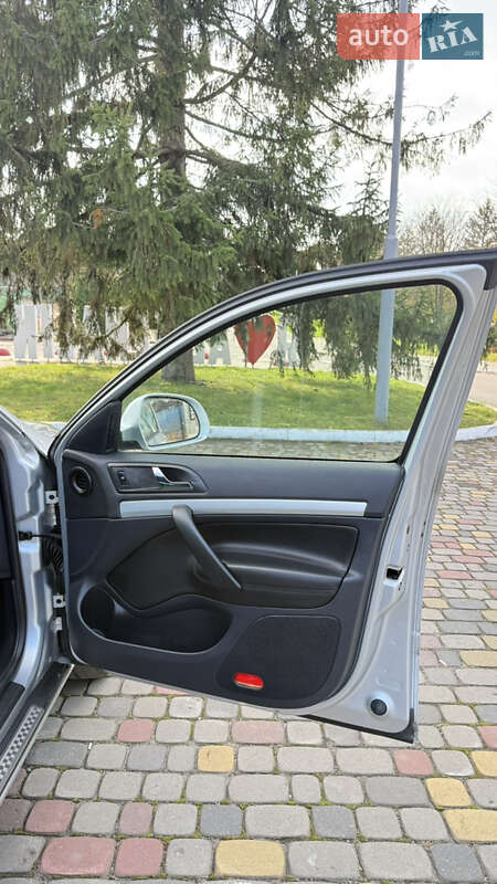 Универсал Skoda Octavia 2011 в Луцке фото 11 Универсал Skoda Octavia 2011 в Луцке