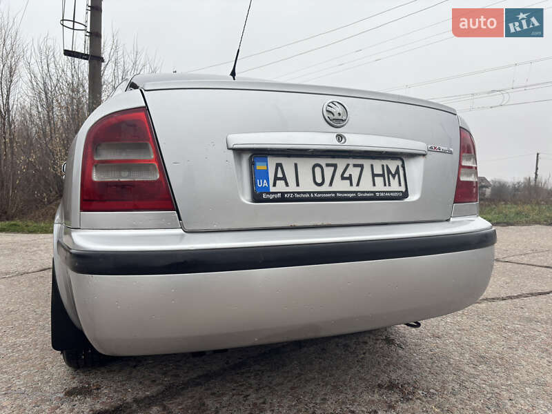 Лифтбек Skoda Octavia 2003 в Барышевке