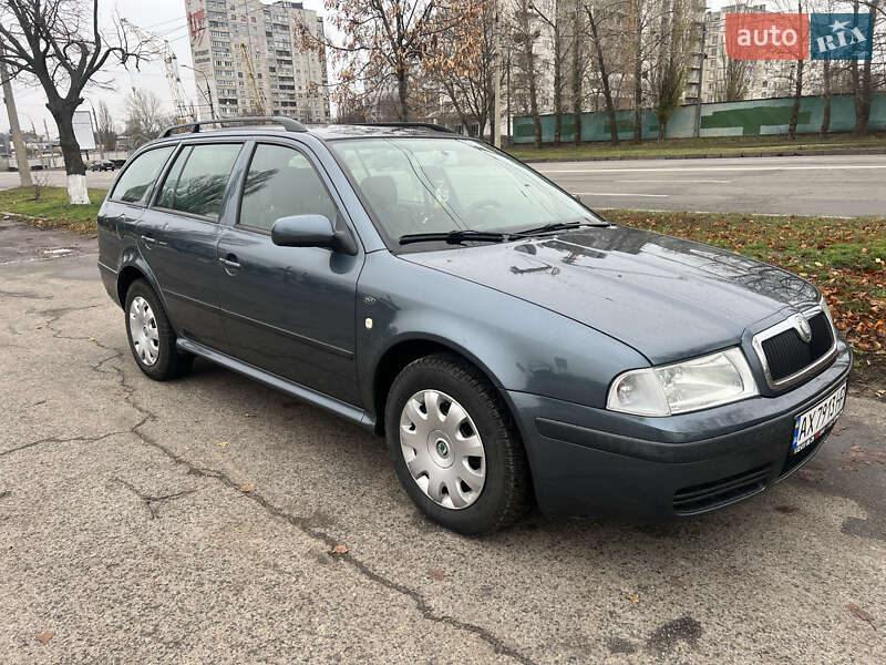 Универсал Skoda Octavia 2003 в Харькове
