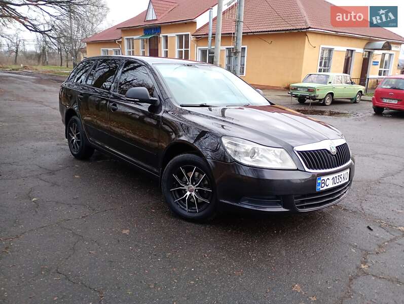 Универсал Skoda Octavia 2012 в Каменке фото 5 Универсал Skoda Octavia 2012 в Каменке