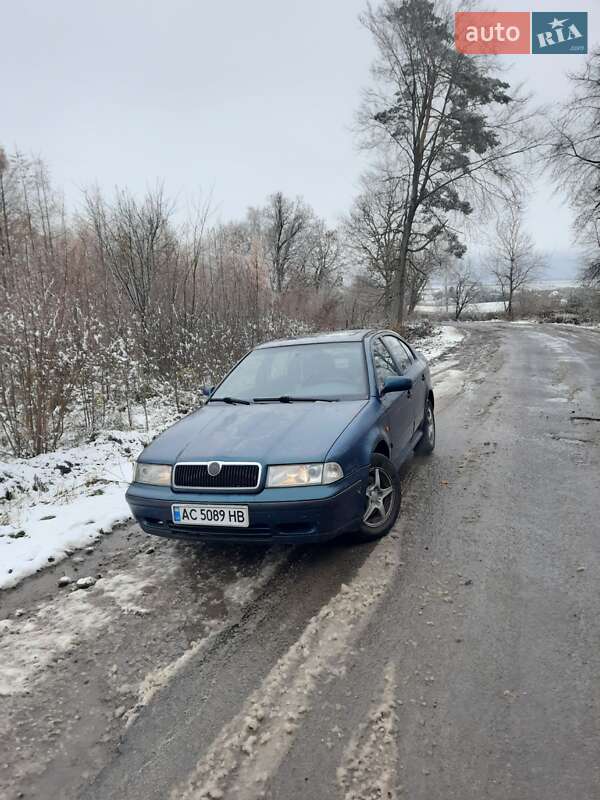 Лифтбек Skoda Octavia 1998 в Луцке