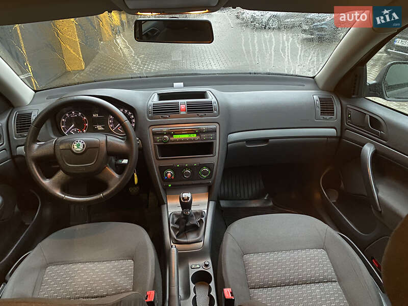 Універсал Skoda Octavia 2011 в Києві фото 28 Універсал Skoda Octavia 2011 в Києві