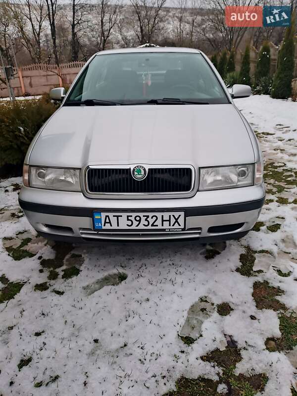 Ліфтбек Skoda Octavia 1998 в Івано-Франківську