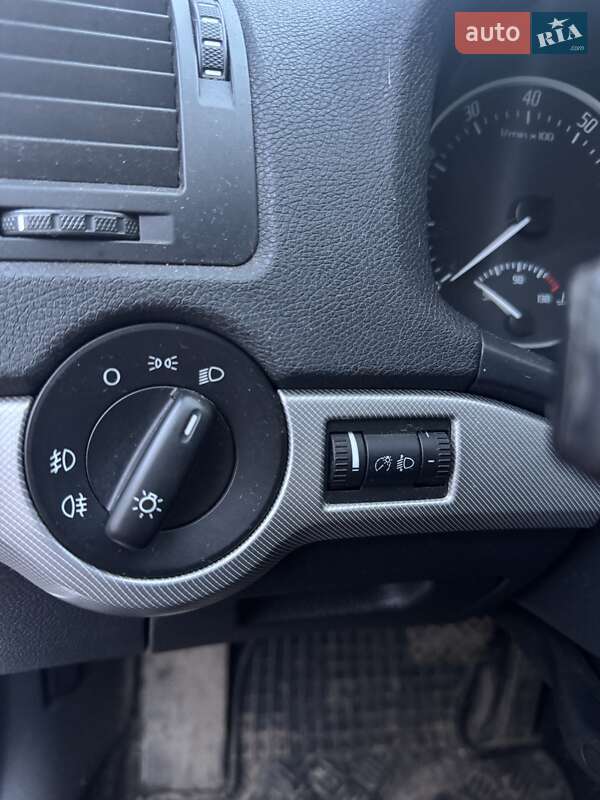 Ліфтбек Skoda Octavia 2011 в Харкові