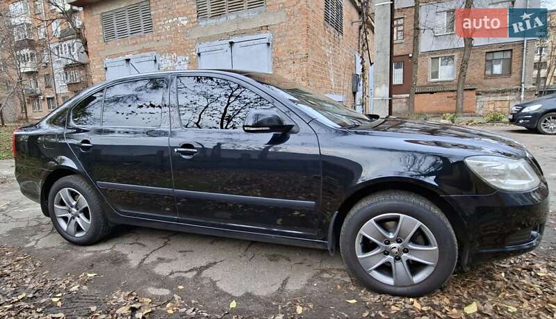 Ліфтбек Skoda Octavia 2012 в Дніпрі