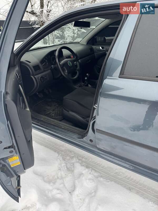 Ліфтбек Skoda Octavia 2004 в Стрию
