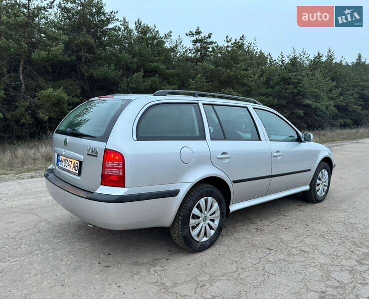 Універсал Skoda Octavia 2006 в Охтирці